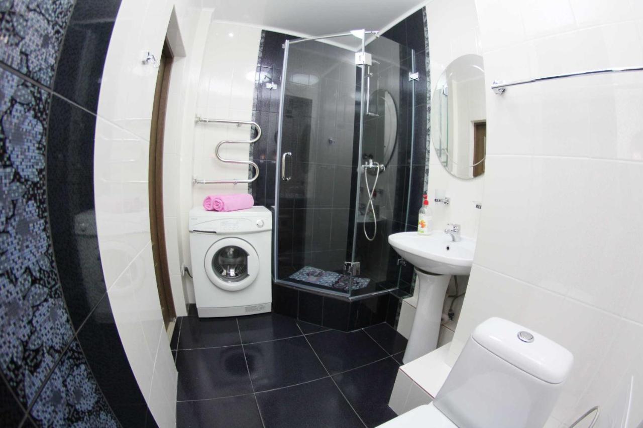 Comfortable Apartment, Samal 2 อัลมาตี ภายนอก รูปภาพ
