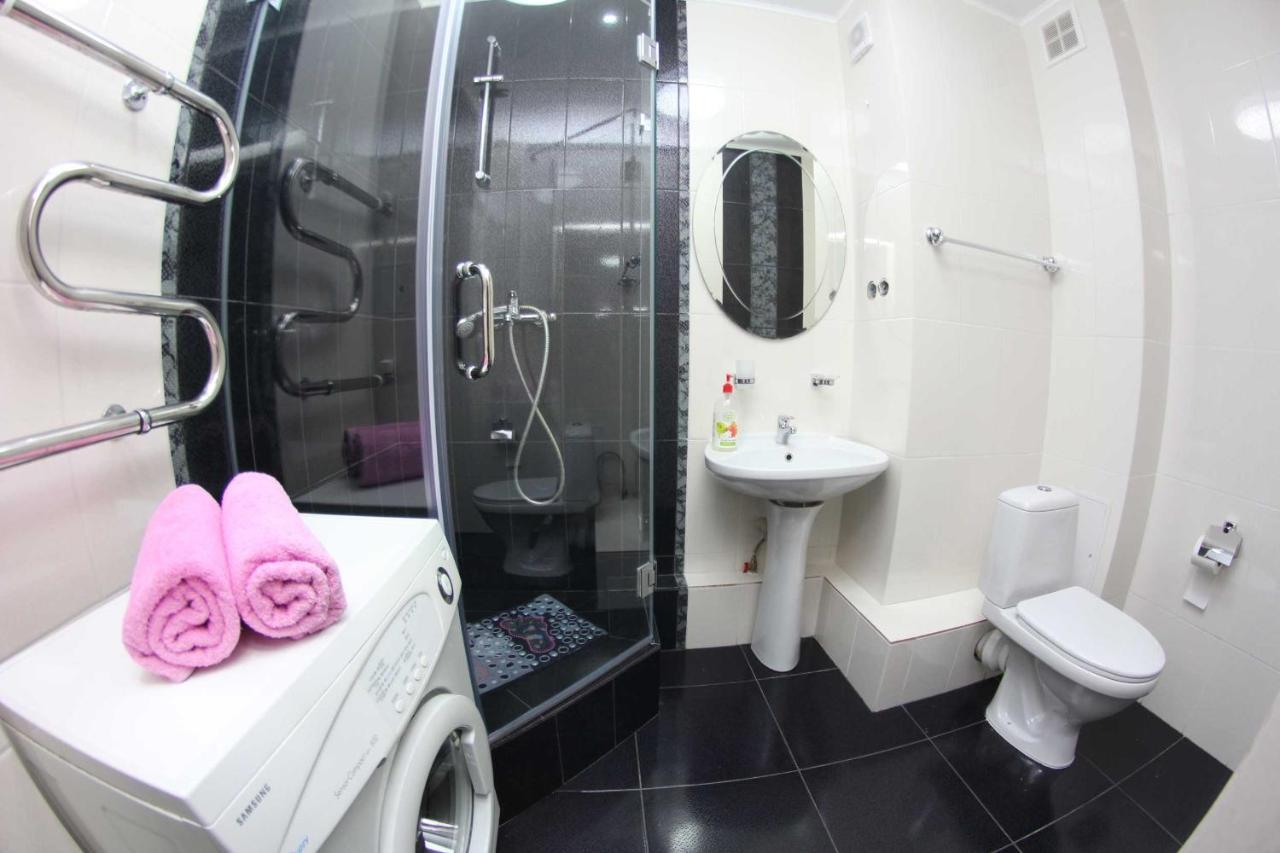 Comfortable Apartment, Samal 2 อัลมาตี ภายนอก รูปภาพ